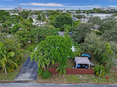 1400 NE 17th Ter, Fort Lauderdale, FL 33304