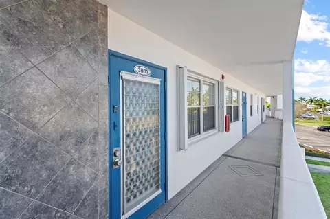 3081 Exeter #3081, Boca Raton, FL 33434