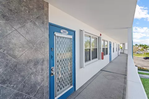3081 Exeter #3081, Boca Raton, FL 33434