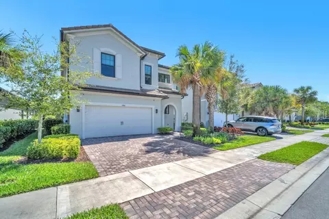 4546 Pinehurst, Oakland Park, FL 33309