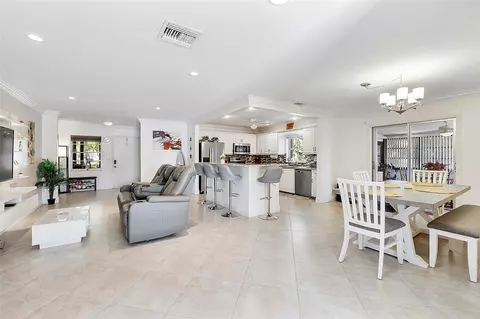 6182 Lasalle Rd, Delray Beach, FL 33484