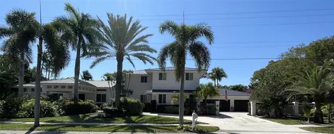 700 NE Boca Bay Colony Dr, Boca Raton, FL 33487