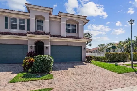 99 Nottingham Pl, Boynton Beach, FL 33426