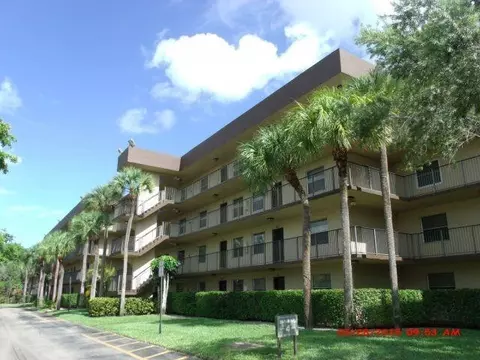 3121 NW 47th Ter #116, Lauderdale Lakes, FL 33319