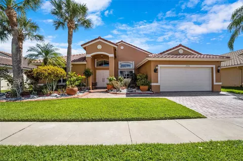 19352 SW 14th St, Pembroke Pines, FL 33029