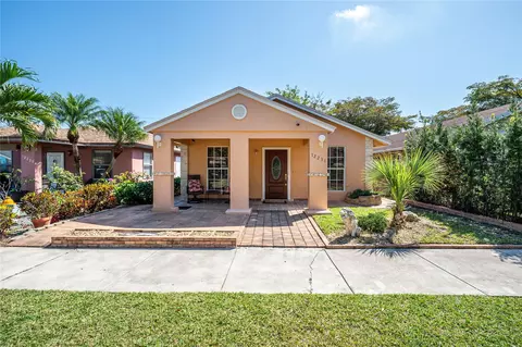 12231 SW 203rd Ter, Miami, FL 33177