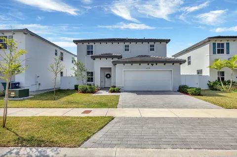 12738 SW 212th St, Miami, FL 33177