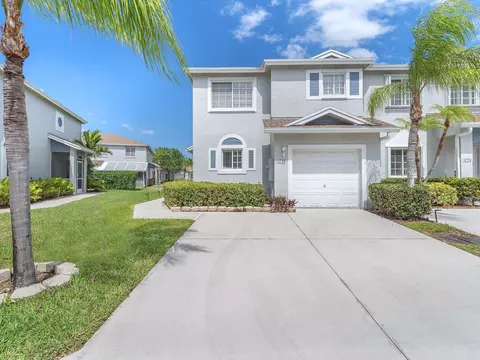 4729 SW 13th Pl, Deerfield Beach, FL 33442