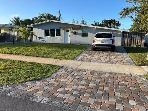 917 W Duval St, Lantana, FL 33462