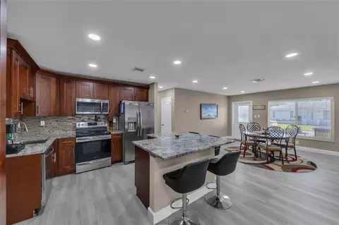 8207 NW 59th Ct, Tamarac, FL 33321