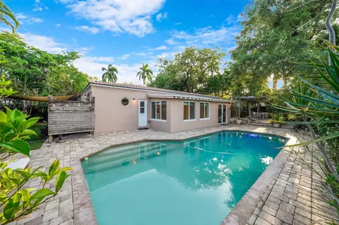 801 Bryan Pl, Fort Lauderdale, FL 33312