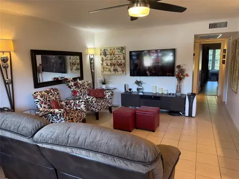 1066 Newport Q #1066, Deerfield Beach, FL 33442