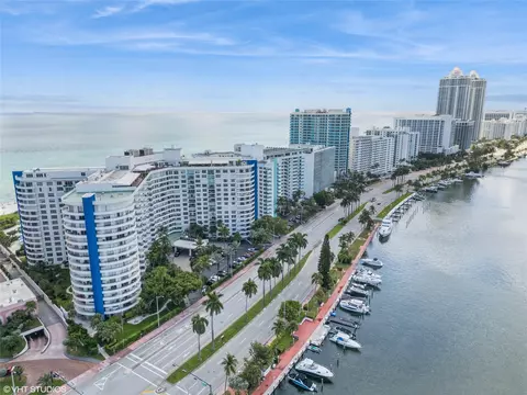 5161 Collins Ave #1118, Miami Beach, FL 33140