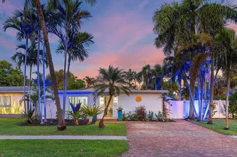 3820 NE 16th Ter, Oakland Park, FL 33334