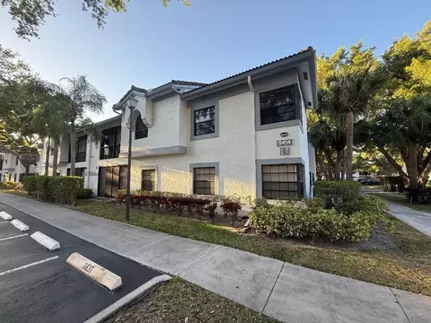 5414 Venetia Ct #H, Boynton Beach, FL 33437