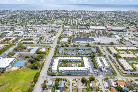 400 SE 10th St #110, Deerfield Beach, FL 33441