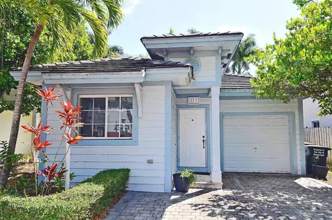 377 NE 32 Te, Homestead, FL 33033