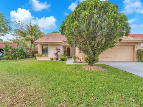 844 NW 104th, Coral Springs, FL 33071