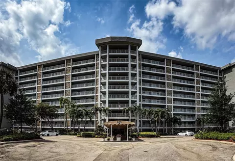 625 Oaks Dr #101, Pompano Beach, FL 33069
