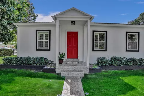 5801 Garden Ave, West Palm Beach, FL 33405