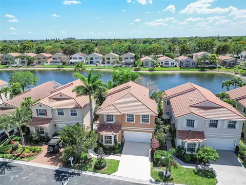 11282 NW 46th Dr, Coral Springs, FL 33076