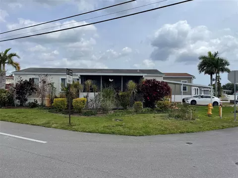 8591 SW 22nd Ct, Davie, FL 33324