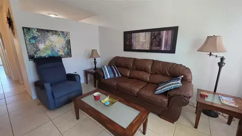 15610 NE 6th Ave #21D, Miami, FL 33162
