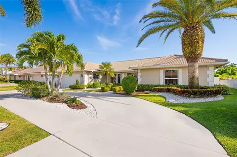 1520 SE 12th St, Deerfield Beach, FL 33441