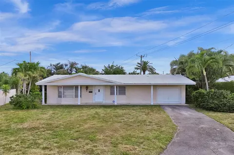 2590 NE 41 Ct, Fort Lauderdale, FL 33308