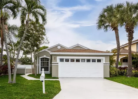 1221 Sussex St, Boynton Beach, FL 33436