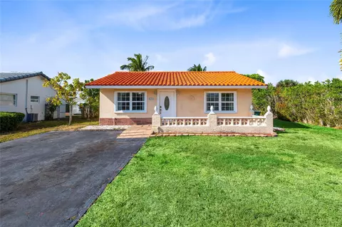 9703 NW 70th Ct, Tamarac, FL 33321