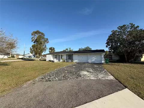 690 NW Ennis Ter NW, Port Charlotte, FL 33952