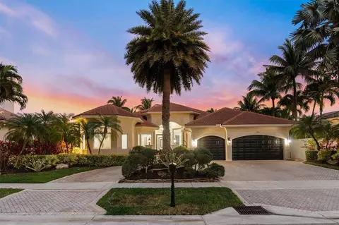 750 Coconut Palm Ter, Plantation, FL 33324