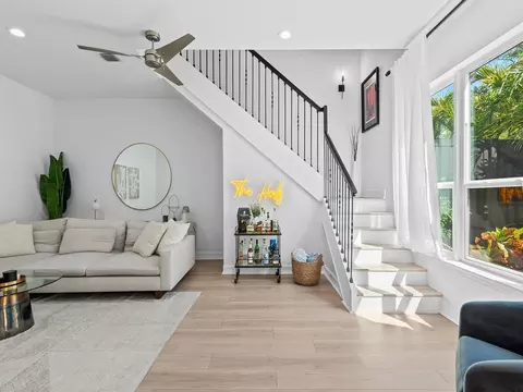 1214 SE 1st, Fort Lauderdale, FL 33301