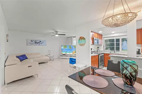 9401 Lime Bay Blvd #111, Tamarac, FL 33321