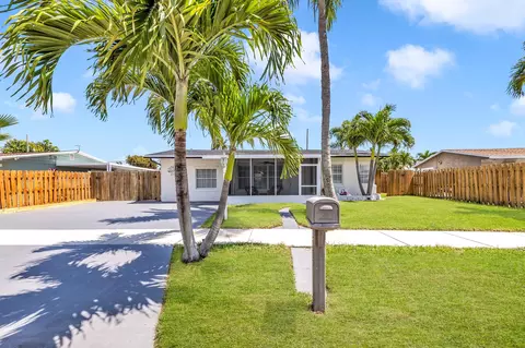 2720 NE 11th Ter, Pompano Beach, FL 33064