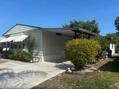 7525 SE Independence Ave, Hobe Sound, FL 33455