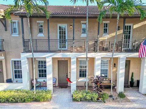 14716 SW 4th #7-49, Pembroke Pines, FL 33027