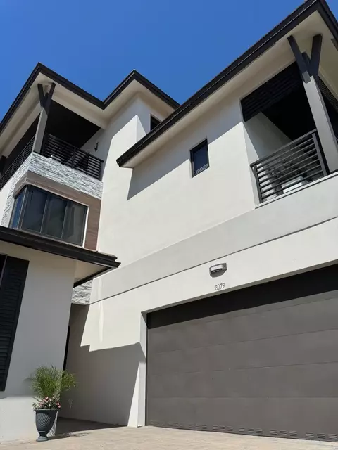 8079 NW 48th Ter, Doral, FL 33166