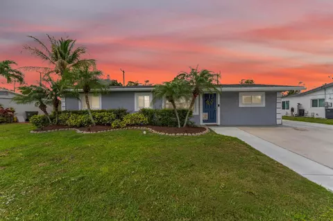 441 Cypress Ln, Palm Springs, FL 33461