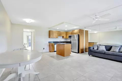 275 Markham M #275, Deerfield Beach, FL 33442