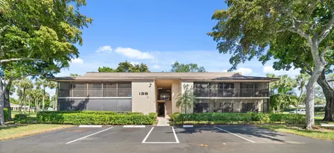 135 Deer Creek Blvd #303, Deerfield Beach, FL 33442