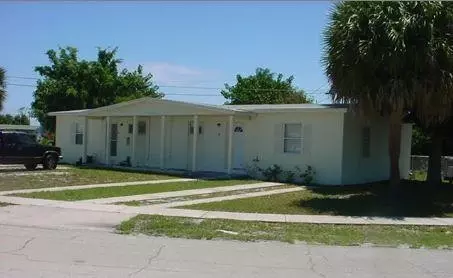 1069 NE Bacon Cirle, Palm Bay, FL 32905