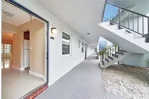 7897 Golf Circle Dr #112, Margate, FL 33063