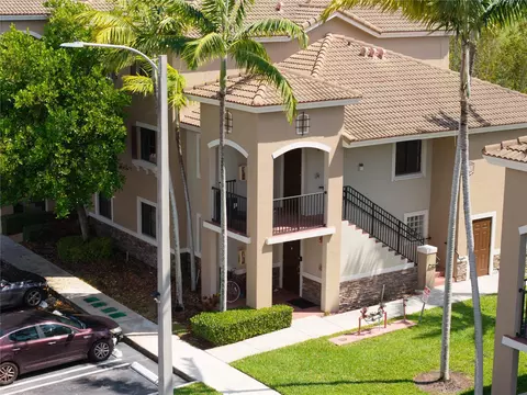 22801 SW 88th Pl #206, Cutler Bay, FL 33190