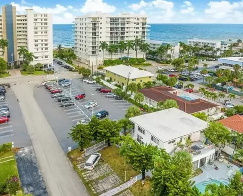 3220 NE 7th Pl, Pompano Beach, FL 33062