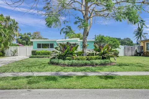 3909 SW 58th Ter, West Park, FL 33023