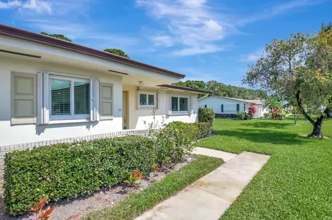 2884 Crosley Dr E #D, West Palm Beach, FL 33415