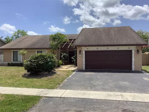 8320 NW 54th Ct, Lauderhill, FL 33351