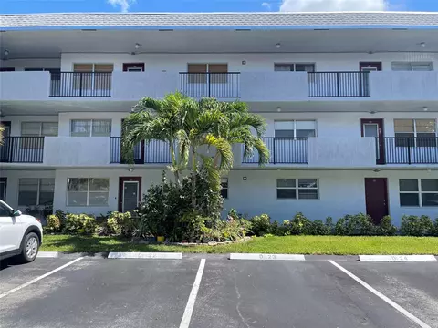 8405 NW 61st St #D-109, Tamarac, FL 33321